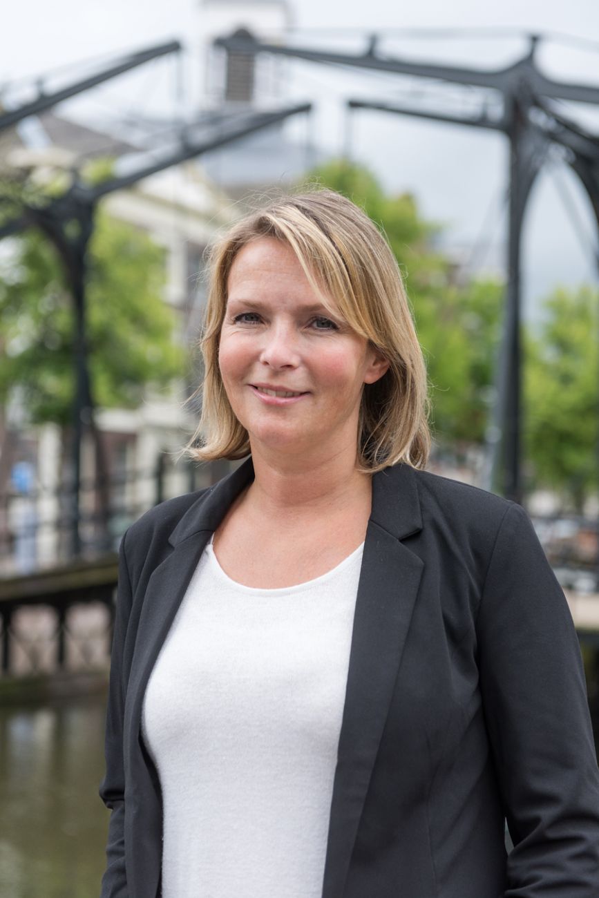 Hester Bakhuizen